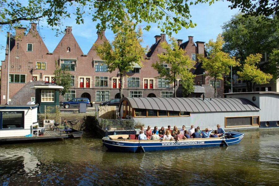 Groningen: Open Boat City Canal Cruise