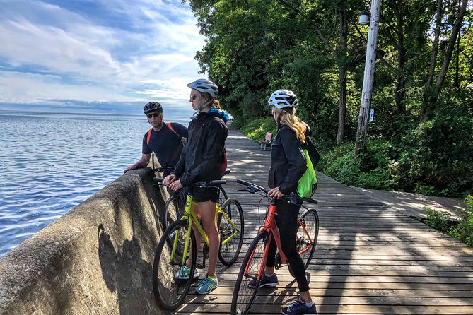 Guided Bicycle Tour - Toronto Waterfront, Island and Distillery