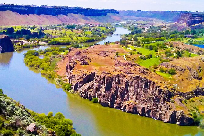 Guided Half-Day Tour to Dierkes Lake & Shoshone Falls - Pickup Details