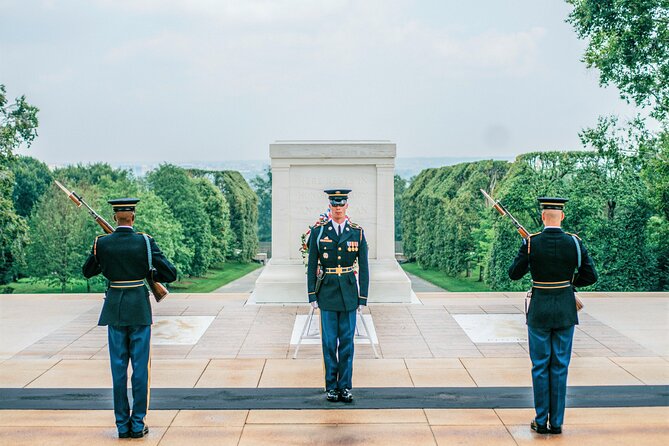 Guided Tour of Arlington Cemetery With Changing of the Guards - Tour Overview and Details