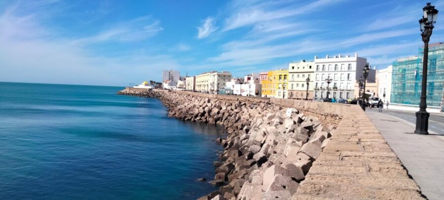 Guided Tour of Cádiz: Stories From the Hand of a Local Guide