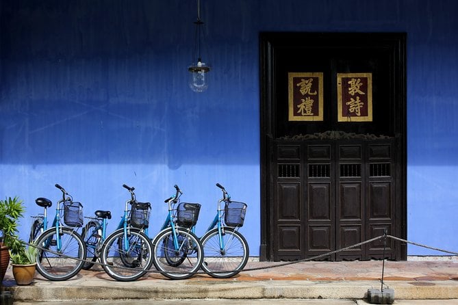 Guided Tour of Cheong Fatt Tzes Blue Mansion in George Town