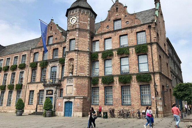 Guided Walking Tour in Dusseldorf