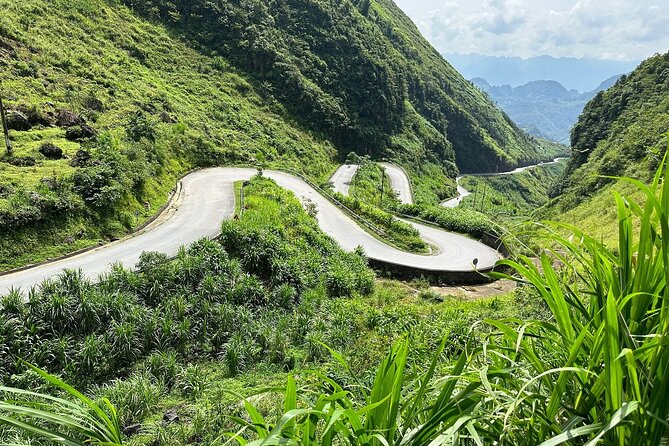 Ha Giang Comfort Car Ride 4D3N
