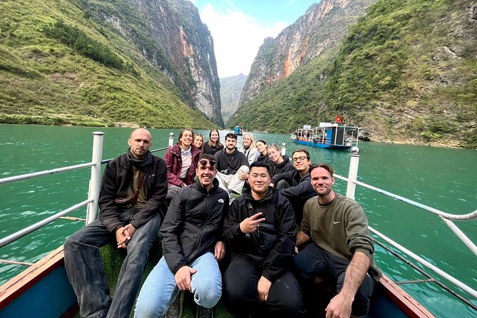 Ha Giang Majestic Tours -3 Days Easy Rider Package.