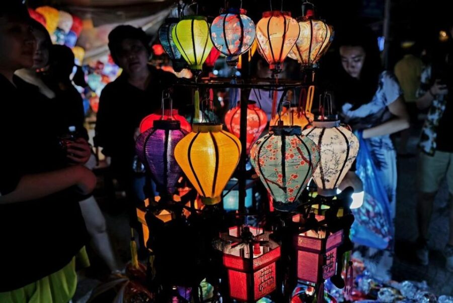 Half-Day Hoian Photo Tour With Lantern Release at Hoai River