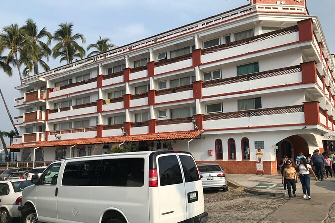 Half Day Private Tour of Puerto Vallarta With a Local Guide - Tour Overview