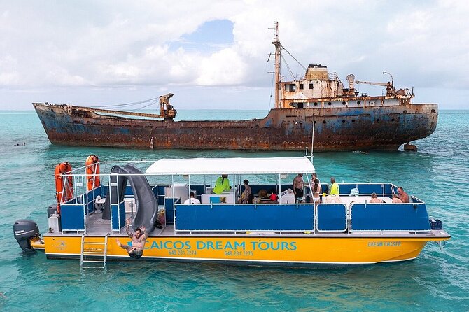 Half-Day Shipwrecks Tour and Floating Bar, Adults Only