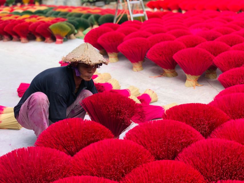 Half Day Trip to Incense & Hat Villages With Train Street