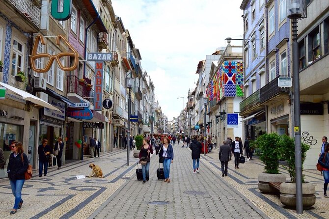 Half-Day Walking Tour Tasting Local Food in Porto