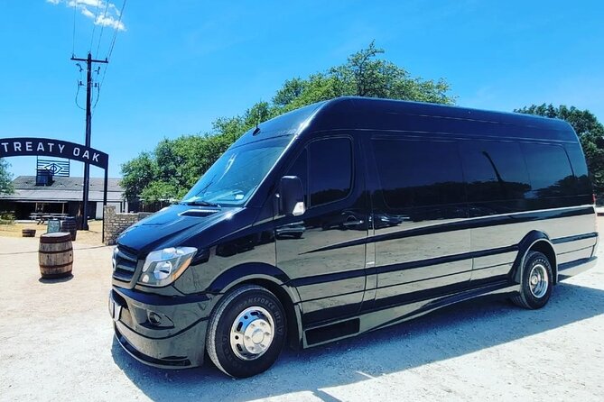 Half Day Wine Tour With Luxury Limousine in Austin