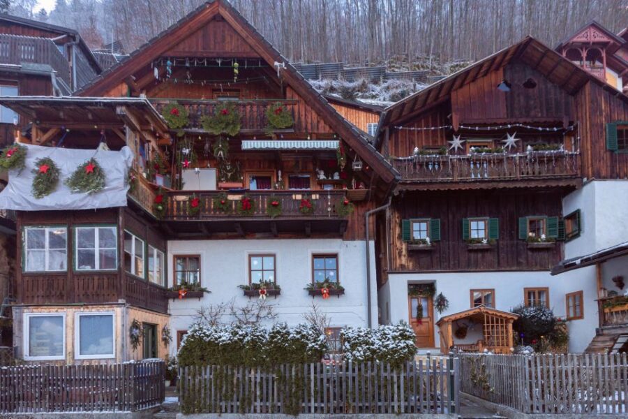Hallstatt: Self-Guided Highlights Scavenger Hunt & Tour - Activity Overview