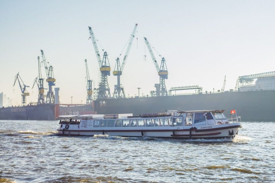 Hamburg: 2-Hour Harbor Cruise