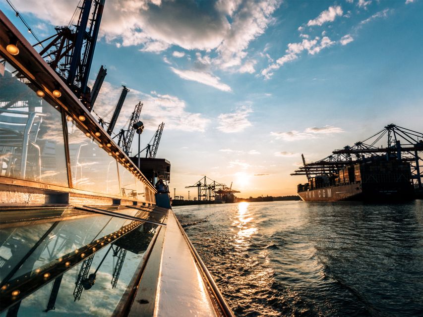 Hamburg: 40+ Attractions City Pass & Public Transportation
