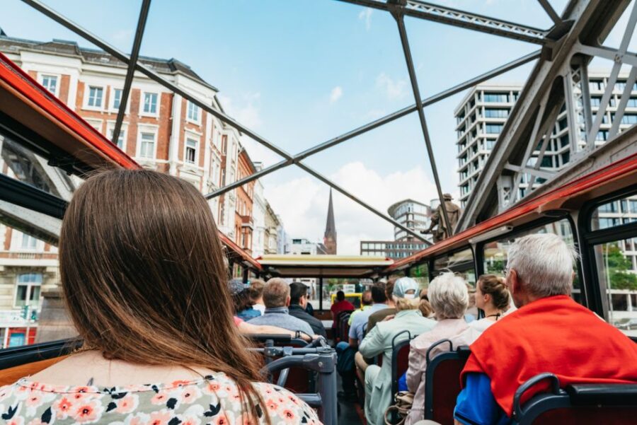 Hamburg: Line A Hop-On Hop-Off Sightseeing Tour