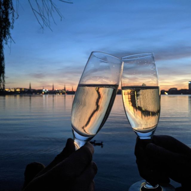 Hamburg: Private Sunset Van Tour With Welcome Drink - Tour Overview and Pricing