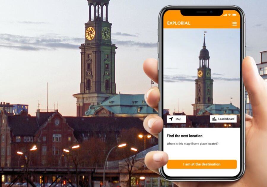 Hamburg: Scavenger Hunt and City Sights Smartphone Tour