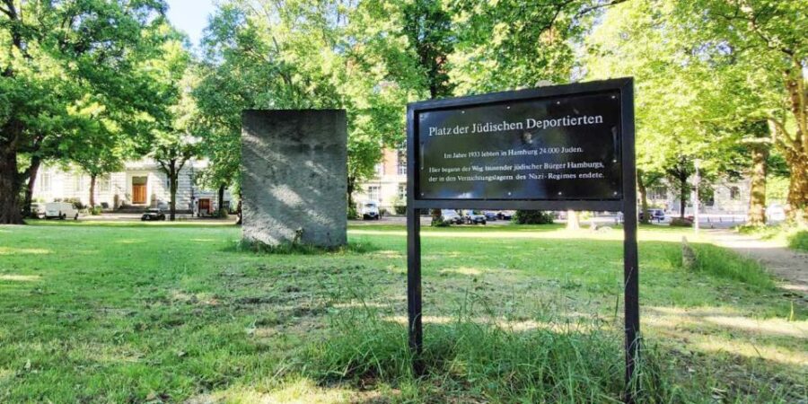 Hamburg: Self-Guided Grindel District Interactive Tour