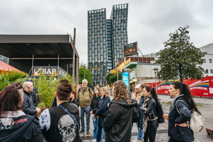 Hamburg's Highlights: Harbor Cruise & Reeperbahn Walking Tour