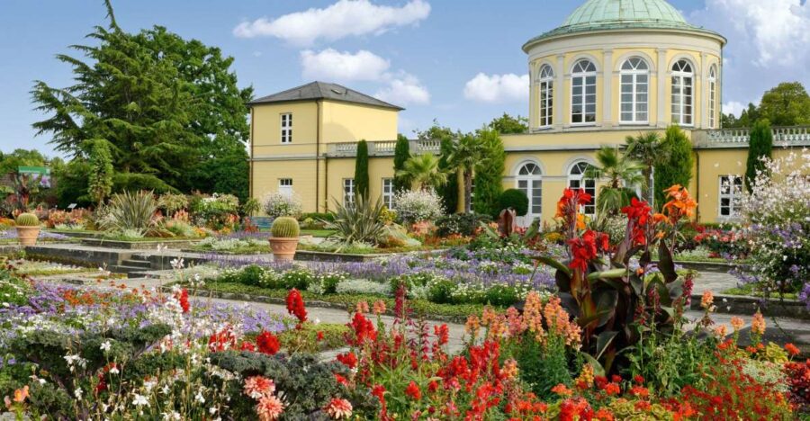 Hannover: Guided Tour of the Berggarten
