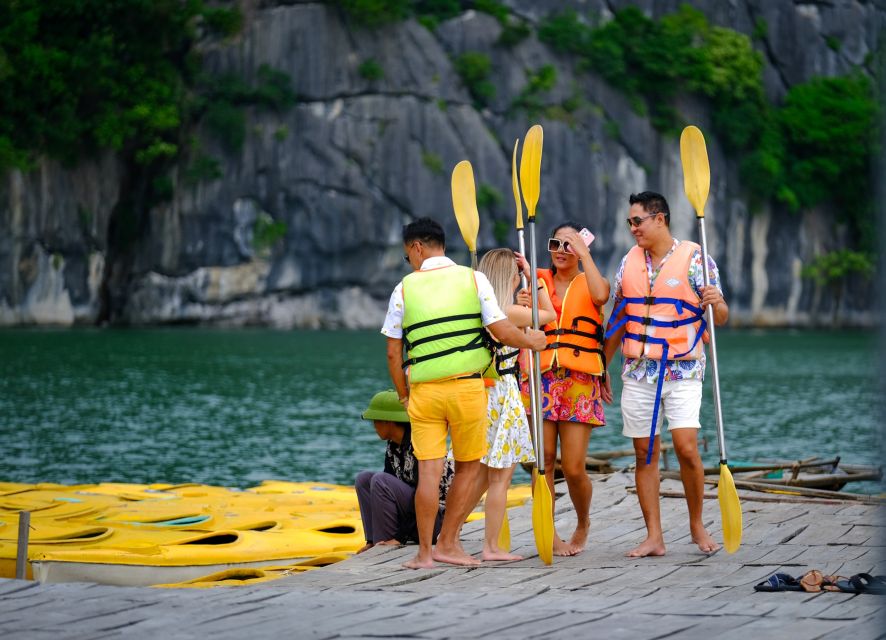 Hanoi: Roundtrip Halong Bay Islands, Caves, Kayaking & Lunch