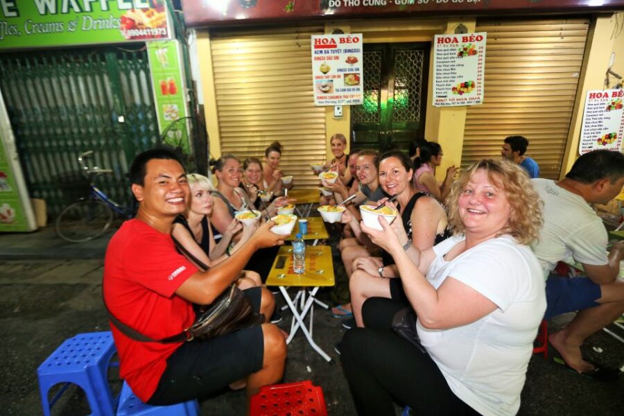 Hanoi: Street Food Experience With 5 Food Stops