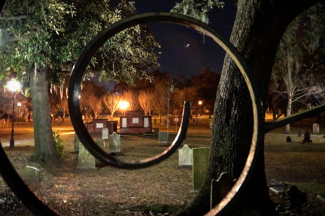 Haunted Savannah Squares Ghost Tour