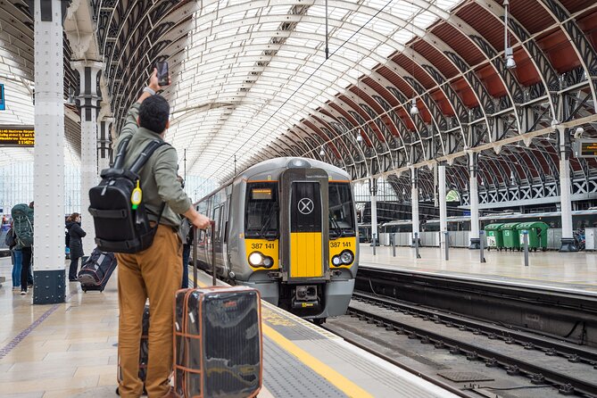 Heathrow Express to or From London Paddington - Spacious Seating and Onboard Amenities