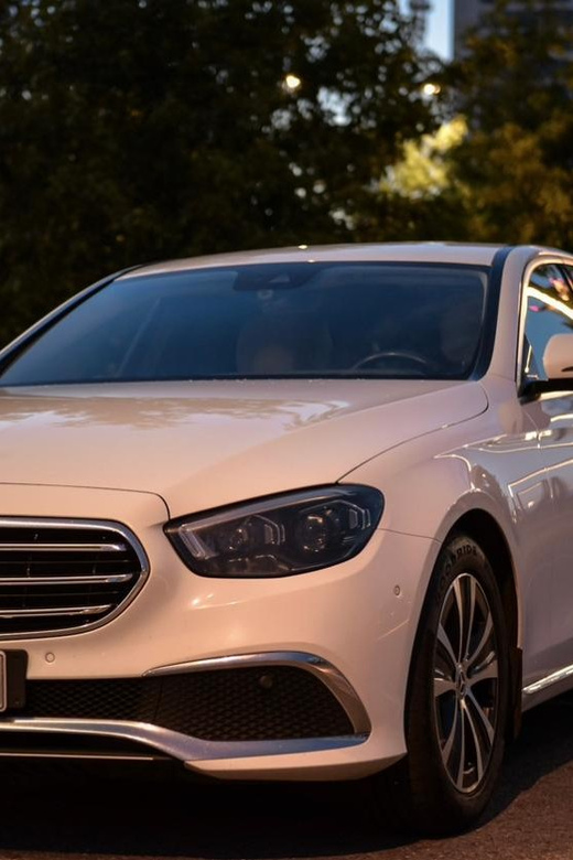 Helsinki Airport VIP Transfers: Exclusive Comfort&Efficiency - Pricing and Availability