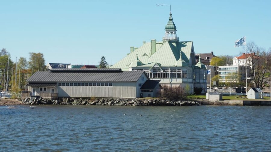 Helsinki: City Sightseeing & Sea Fortress RIB Tour W/ Guide