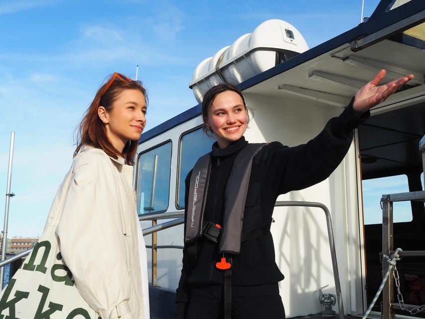 Helsinki: Suomenlinna and Lonna Hop-on Hop-off Cruise
