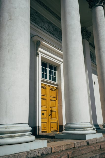 Helsinki Walking Tour With a Sociologist - Tour Overview
