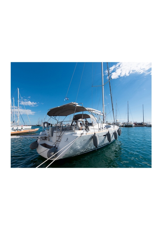 Heraklion: Private Boat Cruise With Swimming, Meal & Drinks