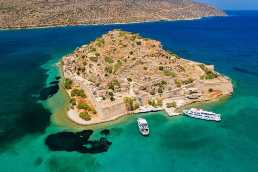Heraklion: Spinalonga Only French Guide Lunch in Restaurant
