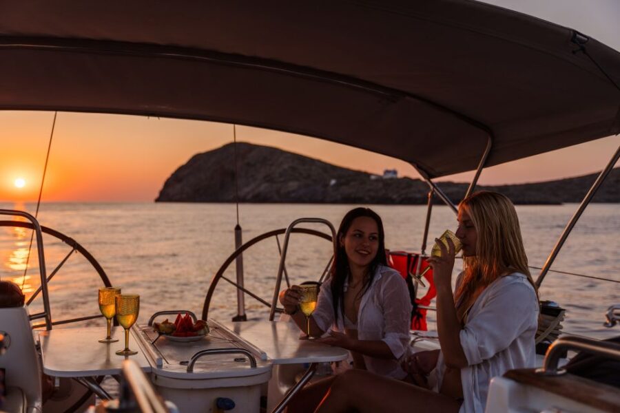 Heraklion: Sunset Sailing Cruise Dia Island With Snorkeling