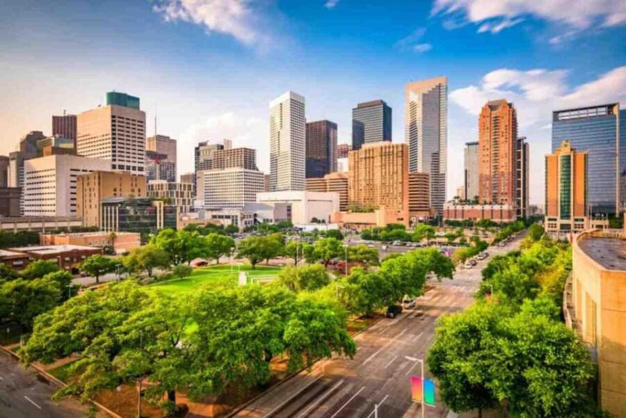 Hero's Walk: Houston's Historic & Modern Marvels