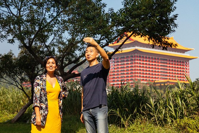 Highlights & Hidden Gems With Locals: Best of Taipei Private Tour