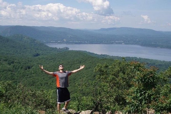 Hike/Wineries/Walkway Over the Hudson/1 Night Hotel/Hudson Valley - Overview of the Experience