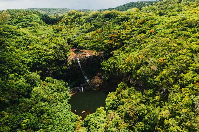 Hiking in Mauritius: Tamarind Falls (7 Cascades) With Hotel Transfer & Guide