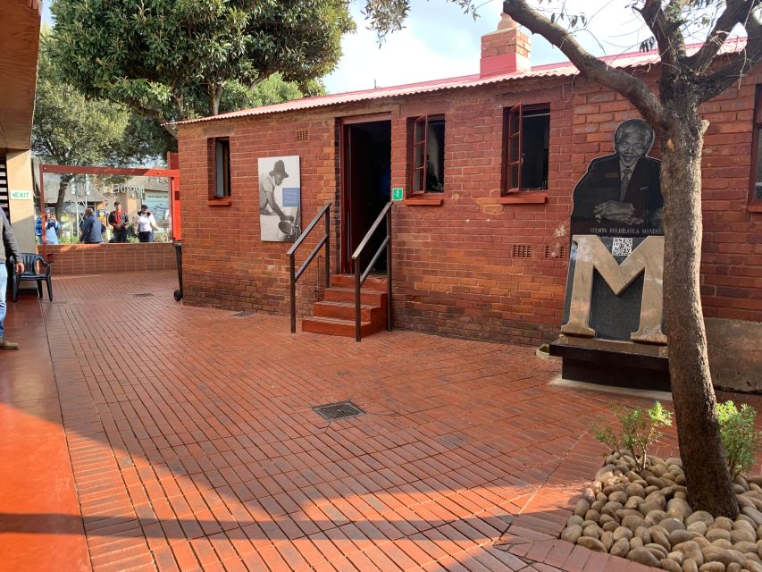 Historical Soweto & Apartheid Museum Tour