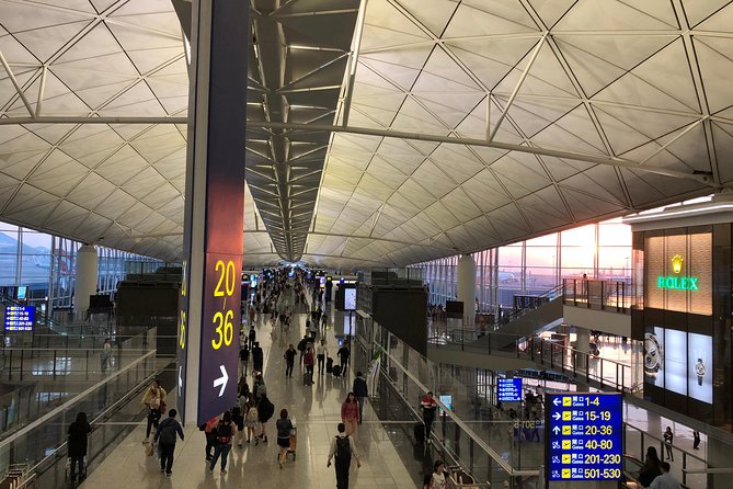 Hong Kong Private Departure Transfer: Hotel or Cruise Terminal to Airport