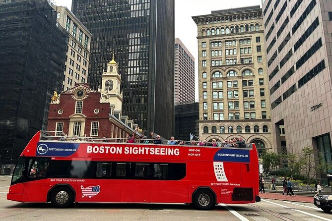 Hop-on Hop-off Sightseeing and Freedom Trail Walking Tour