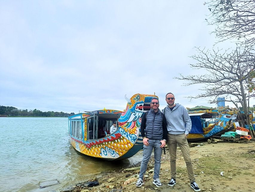 Hue Dragon Boat Tour: Royal Tombs, Thien Mu Pagoda, Market