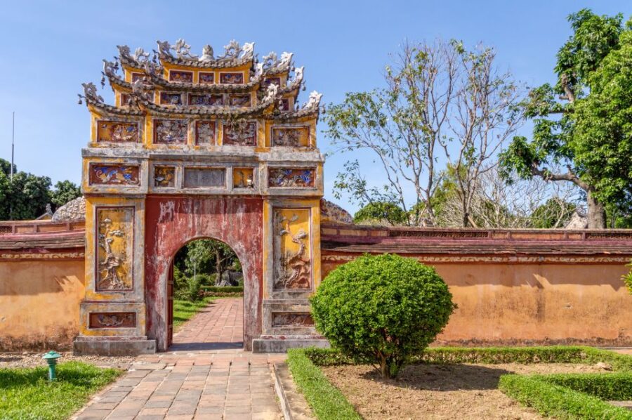 Hue: Private Imperial City Tour for Families