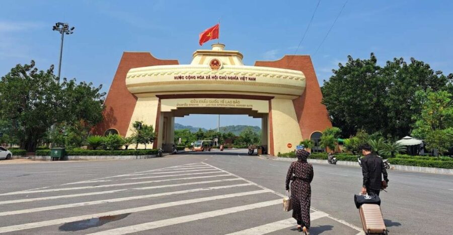 2 Best Private Car With Driver Services in Vietnam