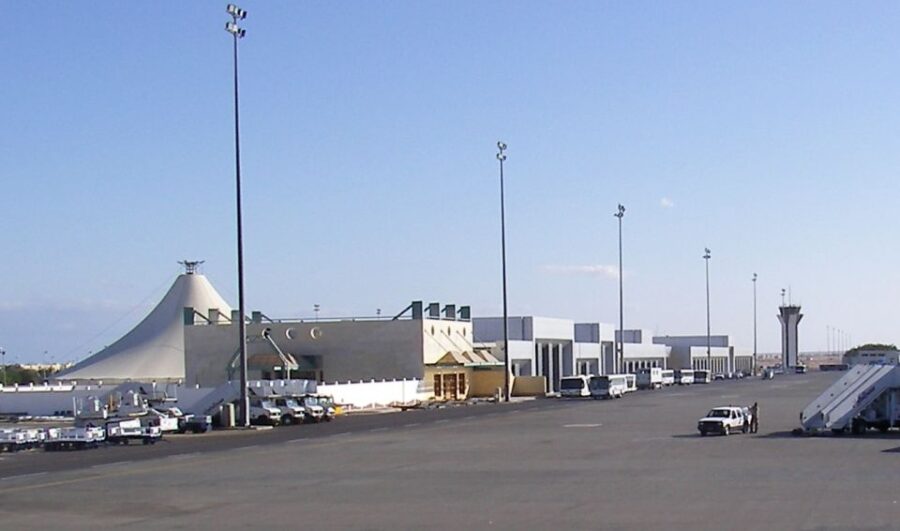 Hurghada Airport: Private 1-Way Airport Transfer to El Gouna