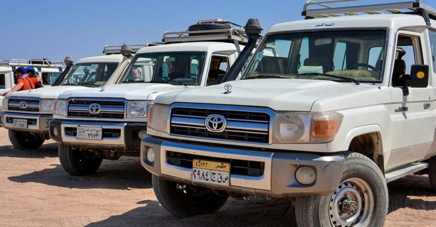 Hurghada: Safari Jeep, Buggy, Camel, Quad, Bedouin Dinner