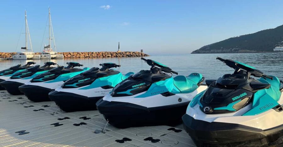 Ibiza: Private Jet Ski Tour With Instructor – Santa Eulalia