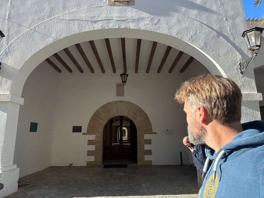 Ibiza: Self-Guided Secrets of ... Exploration Game - Overview of the Activity
