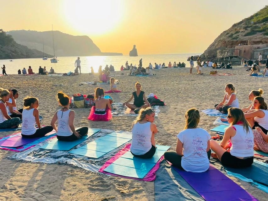 IBIZA : Yoga Class on the Beach
